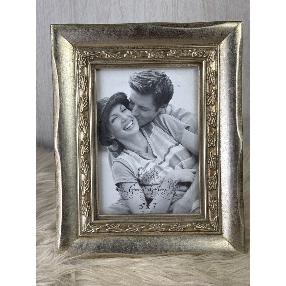 Green Tree Gallery Picture Frame 5x7 Distressed Gold Ornate Leaf Baroque Decor